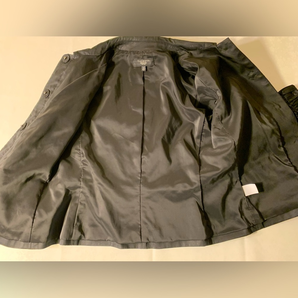 EUC “Shacket” (Jacket/Shirt): Snap Close, Peplum, Subtle Sheen, Ruffle Placket - Picture 4 of 11
